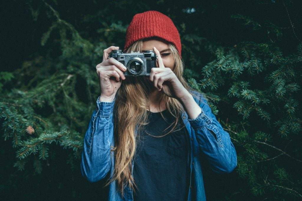 Femme - appareil photo - photographie